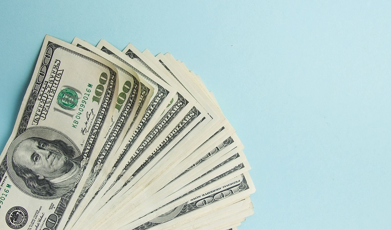 کاهش ارزش دلار