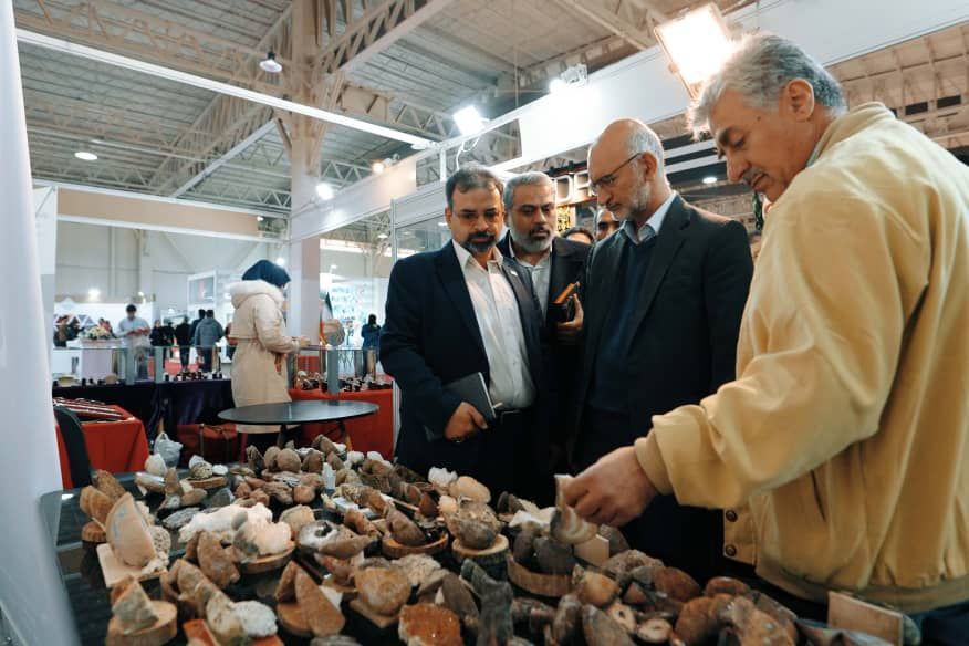اولین نمایشگاه بین المللی گوهر سنگ ها