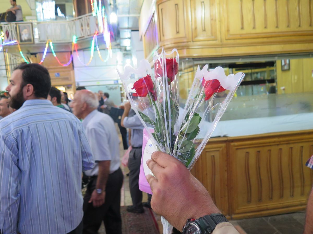 مراسم جشن میلاد امام رضا(ع) در بازار طلای تهران