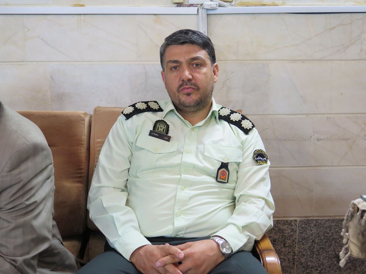 نور قرآن و عترت در مراسم جشن میلاد امام رضا(ع) در بازار تهران نور قرآن و عترت در مراسم جشن میلاد امام رضا(ع) در بازار تهران