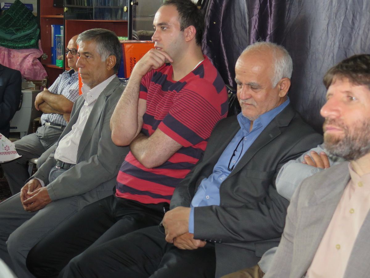 نور قرآن و عترت در مراسم جشن میلاد امام رضا(ع) در بازار تهران نور قرآن و عترت در مراسم جشن میلاد امام رضا(ع) در بازار تهران