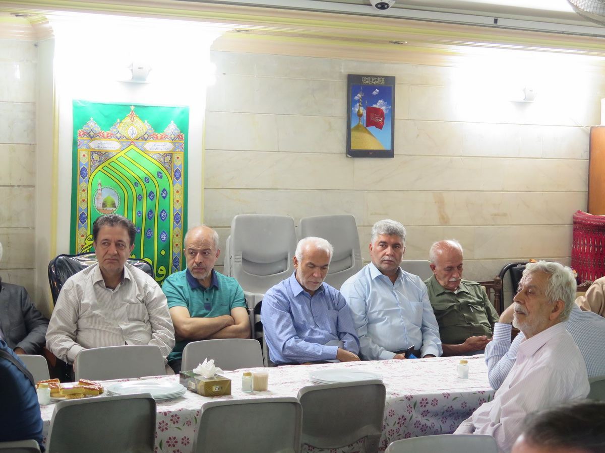 نور قرآن و عترت در مراسم جشن میلاد امام رضا(ع) در بازار تهران نور قرآن و عترت در مراسم جشن میلاد امام رضا(ع) در بازار تهران