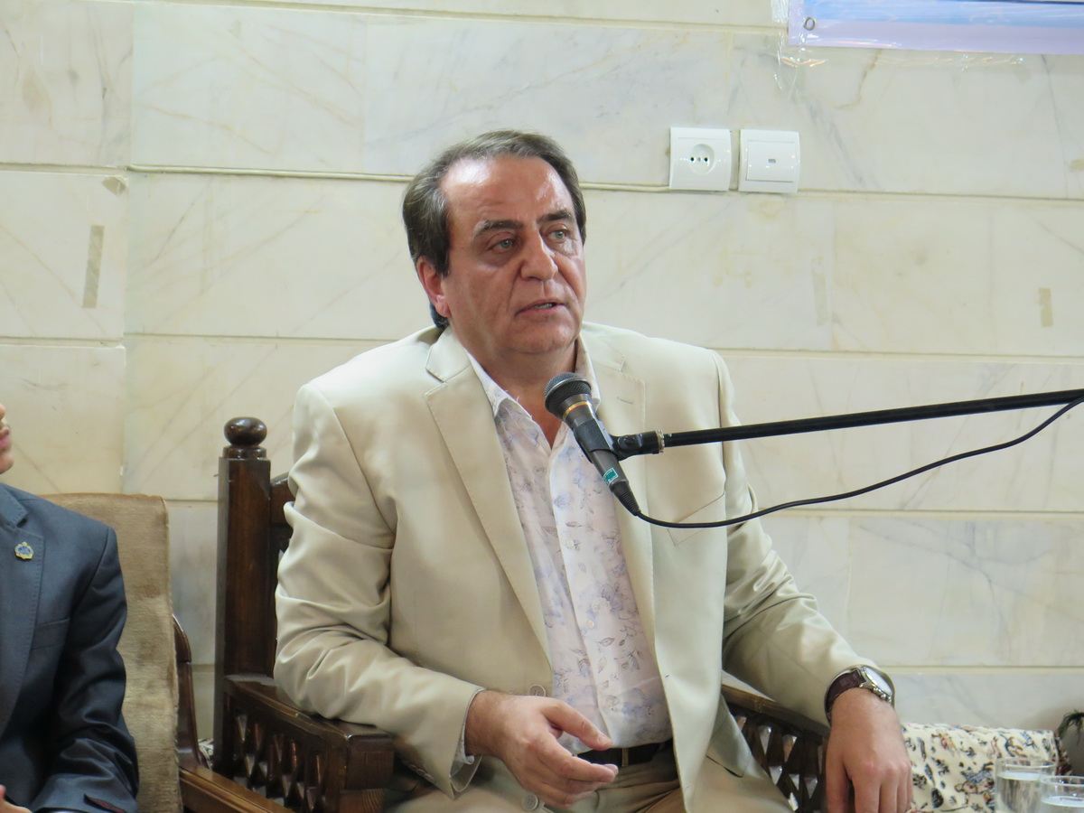 نور قرآن و عترت در مراسم جشن میلاد امام رضا(ع) در بازار تهران نور قرآن و عترت در مراسم جشن میلاد امام رضا(ع) در بازار تهران