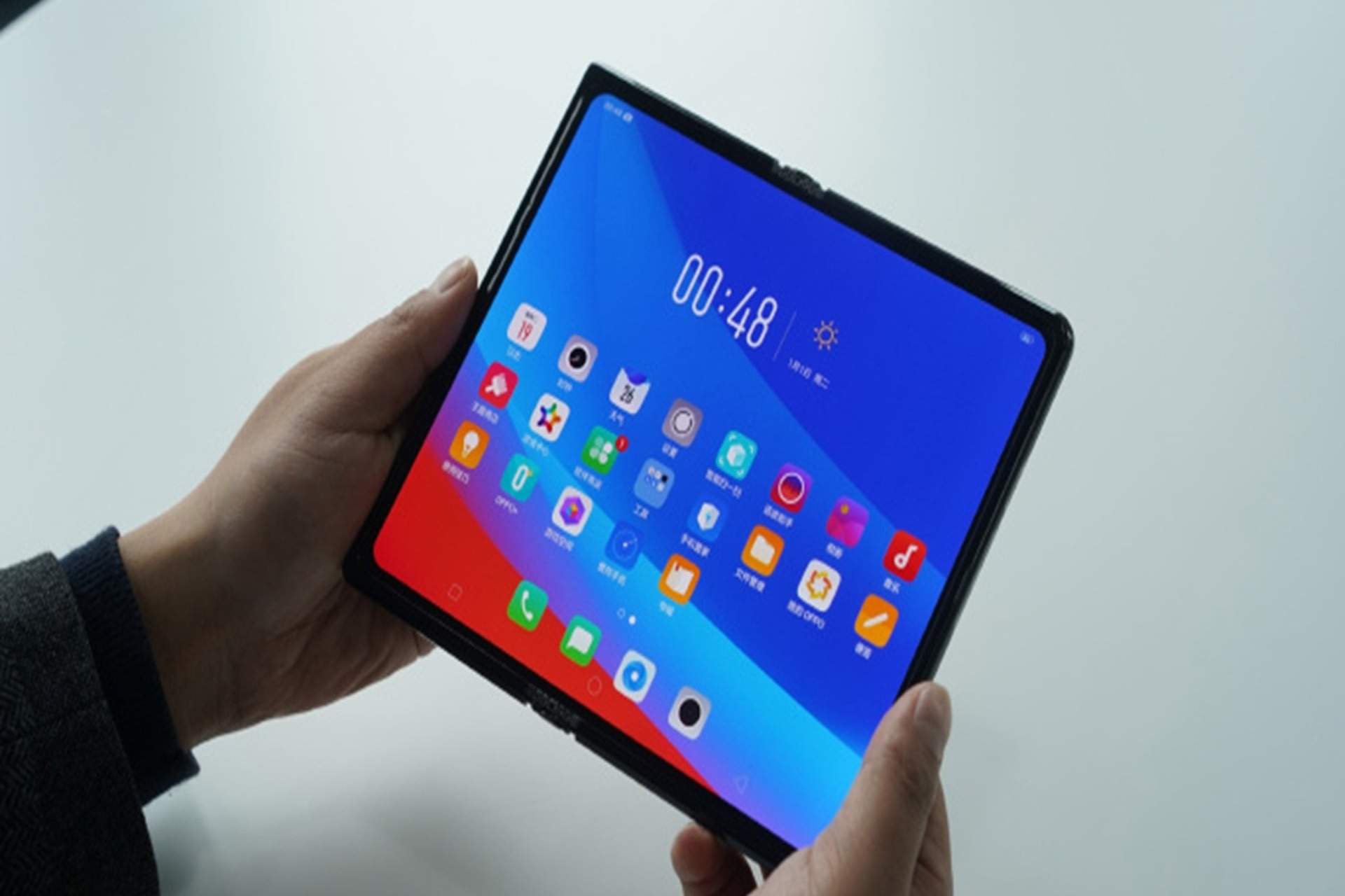 OPPO FOLDABLE PHONE