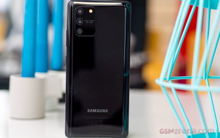 همه چیز درباره GALAXY S10 LITE