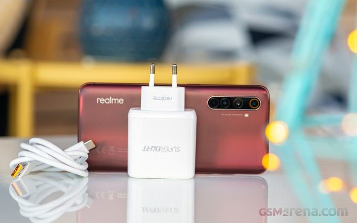 Realme X50 pro 5G با برترین گوشی های دنیا رقابت می کند