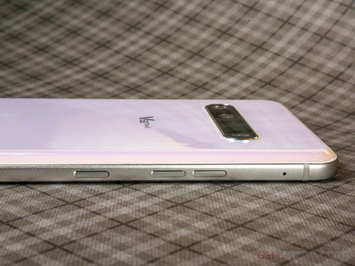 معرفی گوشی  LG V60 ThinQ 5G