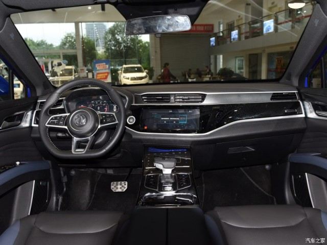 داخل خودرو دانگ فنگ ix5