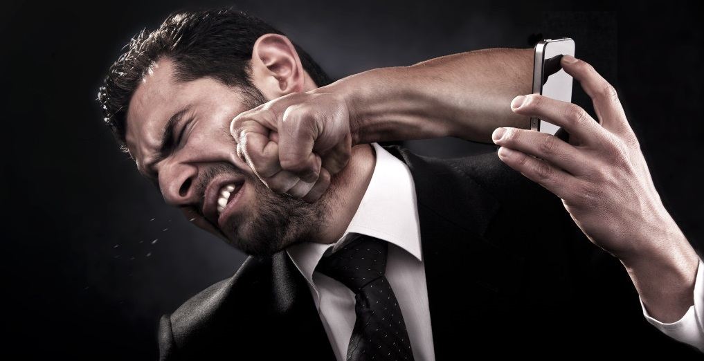 20 مورد از عوارض خطرناک موبایل را بشناسید