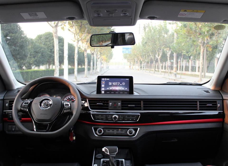 دانگ فنگ x5 نمای داخلی