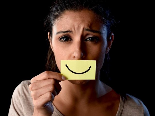 لبخند مصنوعی