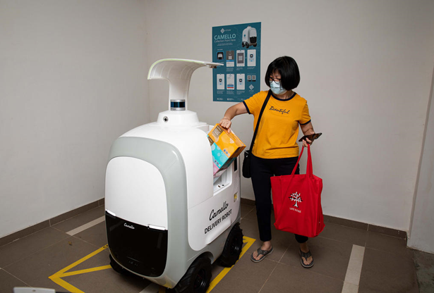 سنگاپور ربات هایی برای تحویل خریدها درب خانه استفاده می کند تا از شیوع...