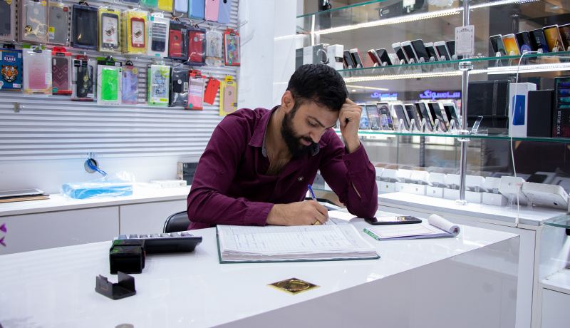 بازار موبایل