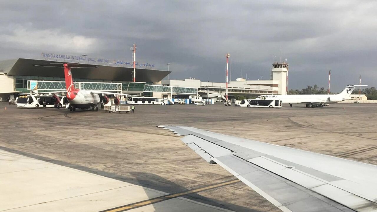 فرود اضطراری ۷ هواپیمای روسیه و چک در خاک ایران/ آماده‌باش تمام واحدهای ...