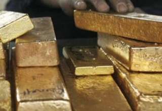 افت اندک قیمت طلا با افزایش مجدد ارزش دلار 