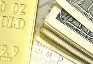 قیمت طلا در کوتاه مدت تحت تاثیر نوسانات بازار سهام و نرخ بهره آمریکا خواهد بود
