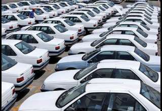  وجود خودرو در پارکینگ ها نشان از تولید بالا است / فروش اقساطی روشی برای حفظ سهم بازار