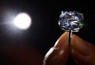 کادو 77 میلیون دلاری پدری برای دختر 7 ساله اش/ گران ترین الماس دنیا به ژوزفین رسید!
