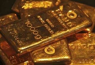 قیمت طلا با اندکی افزایش همچنان نزدیک به پایین ترین سطح در 5 سال اخیر تثبیت شد
