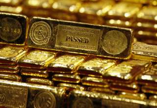 کاهش ارزش دلار آمریکا قیمت جهانی طلا را یک درصد افزایش داد
