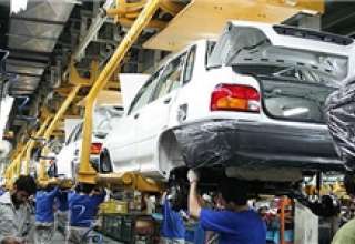 قیمت‌ خودروهای داخلی کاهش نمی‌یابد