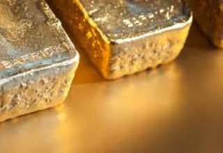کاهش قیمت طلا در بازارهای جهانی تحت تاثیر رشد قیمت نفت و شاخص سهام