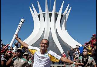 مشعل المپیک وارد برزیل شد + تصاویر