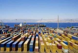 تامین ارز مورد نیاز واردات از صادرات / ۱.۳میلیارد دلار ارز ذخیره شد