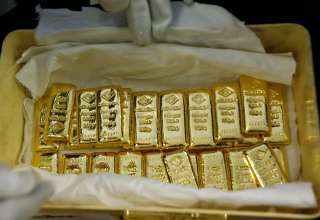 افت قیمت جهانی طلا تحت تاثیر انتشار آمارهای مثبت اقتصادی آمریکا و تقویت ارزش دلار