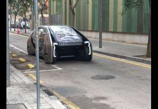 لو رفتن جدیدترین خودروی عجیب رنو در خیابان‌های بارسلونا (+عکس)