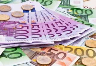 افزایش نرخ دلار و یورو مبادله‌ای| کاهش قیمت رسمی پوند