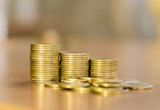تقویت ارزش دلار آمریکا قیمت طلا را تا 1300 دلار کاهش می دهد