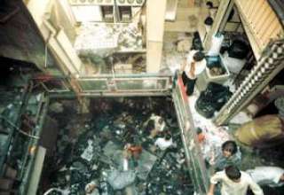 پاساژ طلا فروشی در آتش  