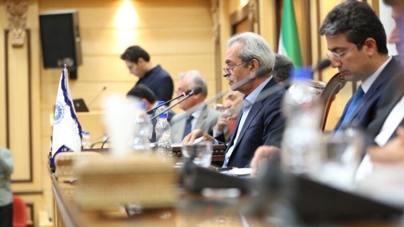  رییس اتاق بازرگانی ایران: نظر فعالان اقتصادی شنیده نمی شود