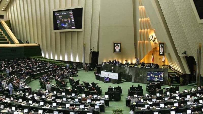 بانک ها باید از بنگاه داری دست بردارند