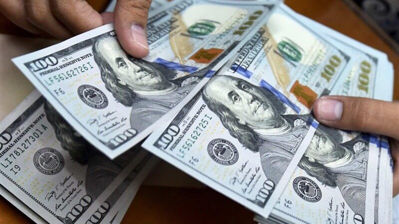  قیمت خرید دلار در بانک‎ها ۱۳۹۷/۰۸/۲۶ / کاهش دسته جمعی تمام ارزها 