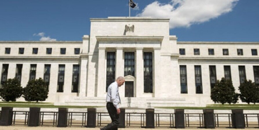 بانک مرکزی آمریکا در آینده نزدیک به افزایش نرخ بهره ادامه می‌دهد