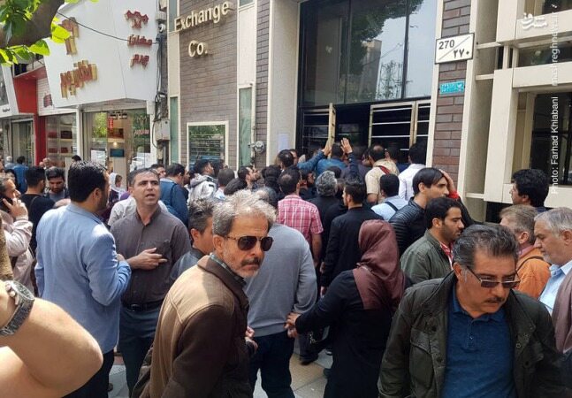 بانک‌مرکزی از این پس ۳بار در روز نرخ ارز را اعلام می‌کند