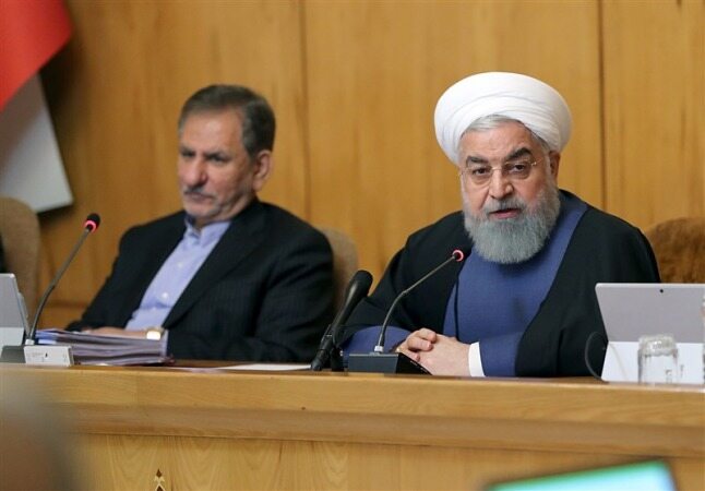 روحانی: مسیرها و راه‌های مختلفی را برای فروش نفت دنبال می‌کنیم