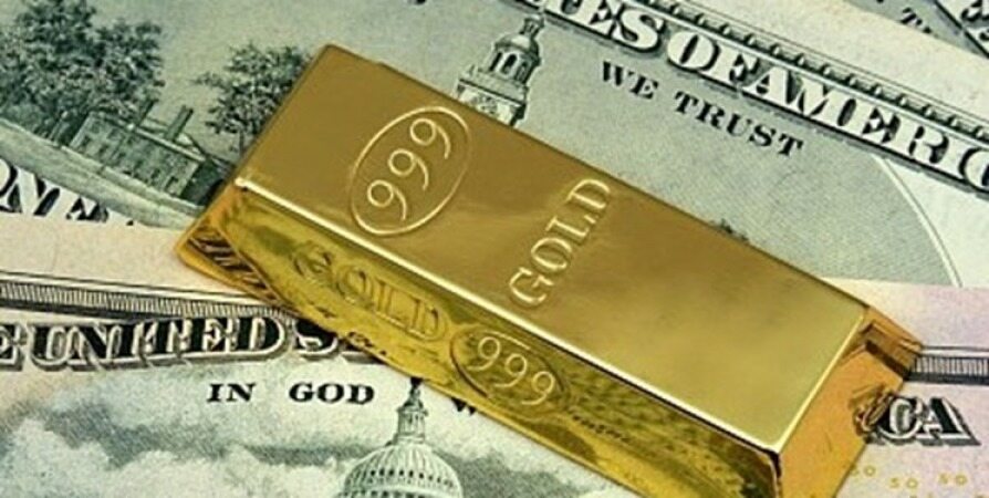 تداوم فروش دارایی‌های دلاری و خرید طلا توسط روسیه برای کاهش وابستگی به دلار