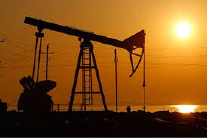 پیش‌بینی افزایش تولید نفت آمریکا معادل صادرات نفت ایران تا ۲۰۲۰