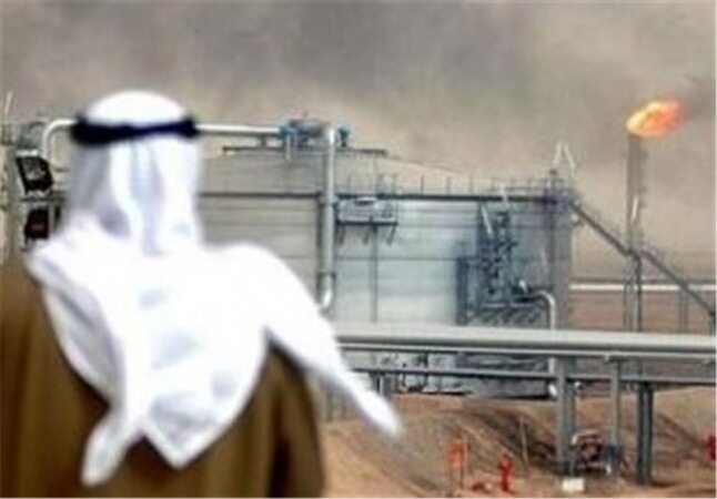 عربستان صادرات نفت خام را در آوریل هم کاهش می‌دهد