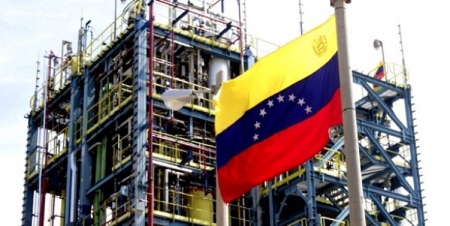 هشدار آژانس بین المللی انرژی درباره کاهش شدید تولید نفت ونزوئلا و تأثیر آن بر بازار جهانی