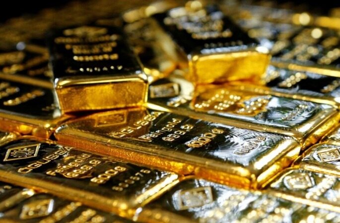 طلای جهانی پایین آمد