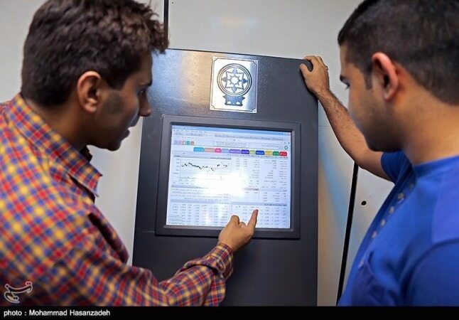 استراحت شاخص بورس در ارتفاع ۲۲۴ هزار واحد