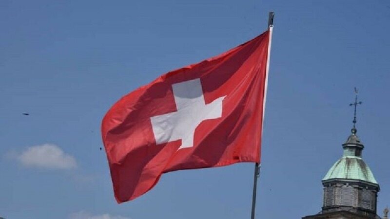 نرخ بهره در سوئیس منفی باقی خواهد ماند