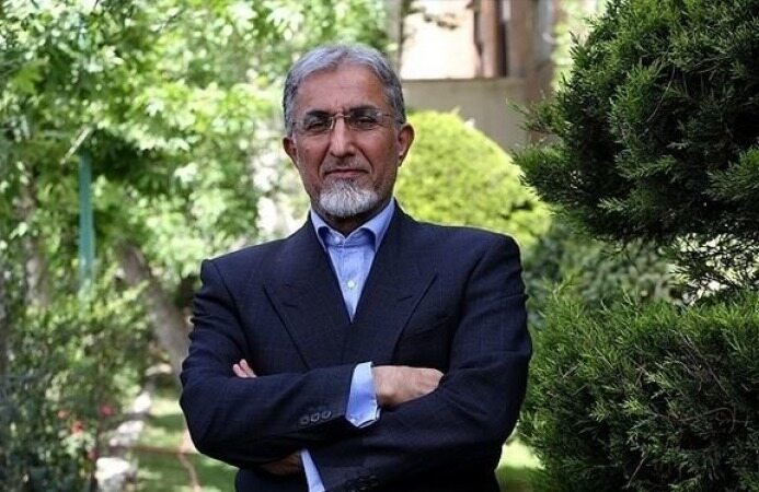 راغفر تشریح کرد: کدام مکتب راهگشای اقتصاد ایران است؟