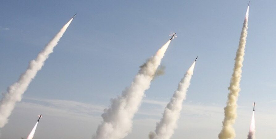 الاهرام: موشک‌های بالستیک ایران آمریکا را از جنگ برحذر داشت