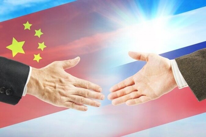 روسیه و چین برای افزایش بیشتر تجارت با یوآن و روبل توافق کردند