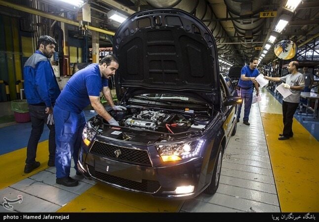 منصوری: ایران خودرو و سایپا به سمت ورشکستگی می‌روند